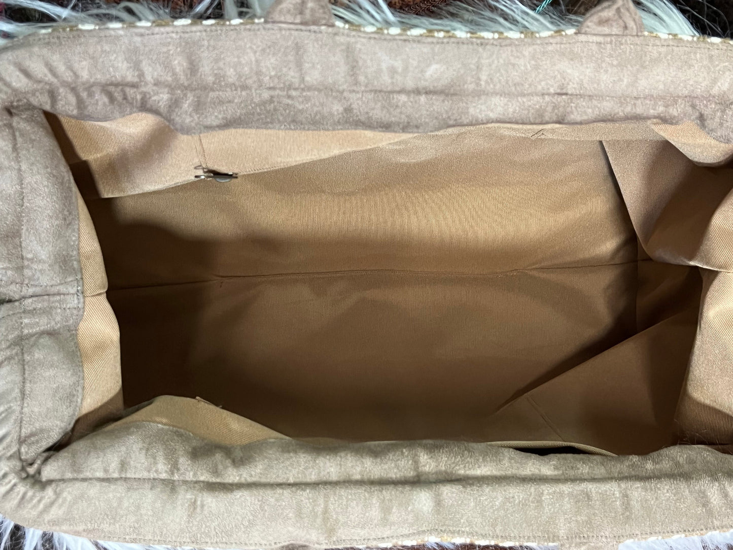 The Pioneer Weekender Carpet Bag